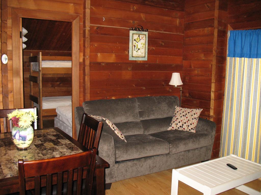 Forest Lake Camping Resort Cabin 18 Advance Exterior foto